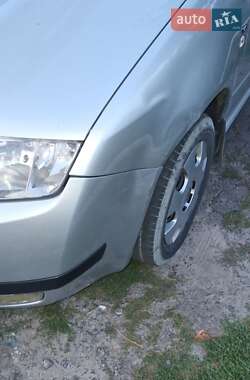 Хэтчбек Skoda Fabia 2001 в Ровно