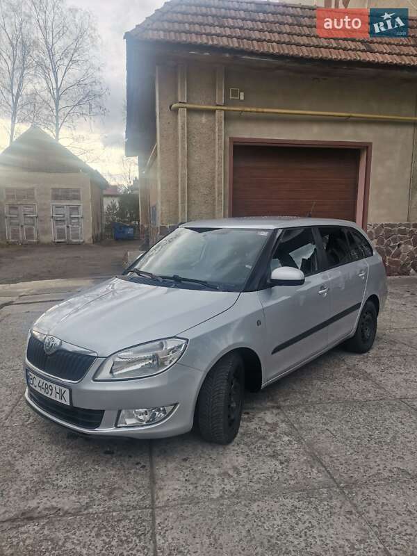 Універсал Skoda Fabia 2012 в Долині