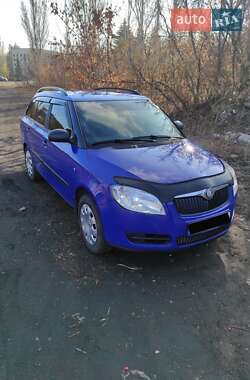 Универсал Skoda Fabia 2009 в Доброполье