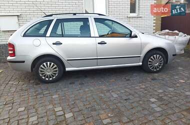 Универсал Skoda Fabia 2004 в Житомире