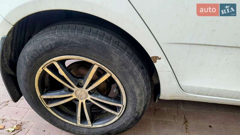 Хэтчбек Skoda Fabia 2013 в Киеве
