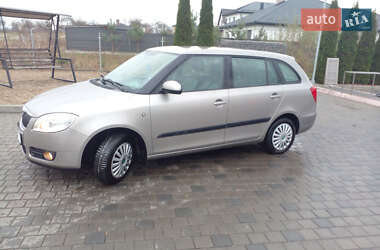 Универсал Skoda Fabia 2008 в Самборе