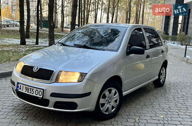 Хэтчбек Skoda Fabia 2006 в Киеве