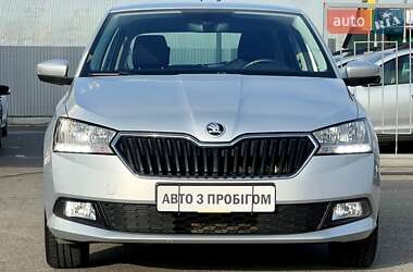 Хэтчбек Skoda Fabia 2020 в Киеве