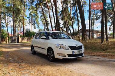 Хэтчбек Skoda Fabia 2011 в Чернигове