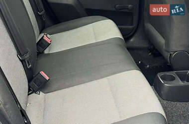 Хэтчбек Skoda Fabia 2009 в 