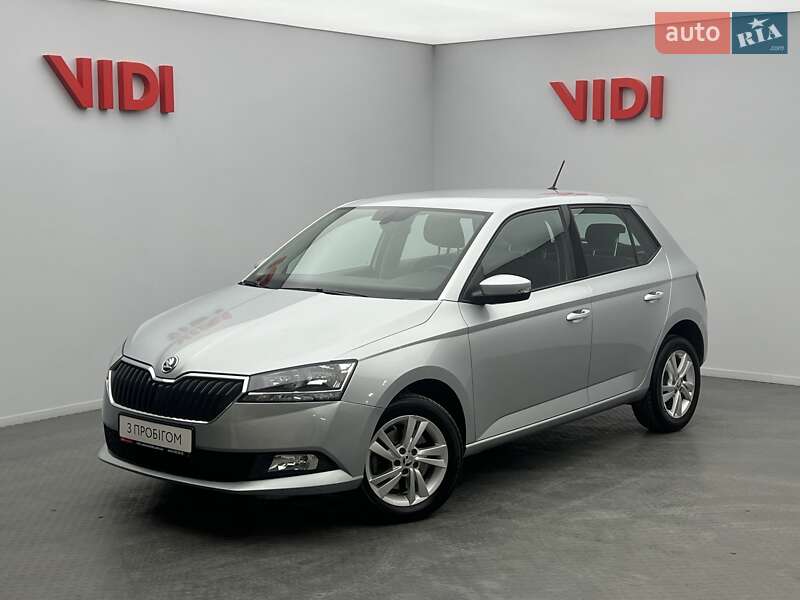 Хэтчбек Skoda Fabia 2020 в Киеве