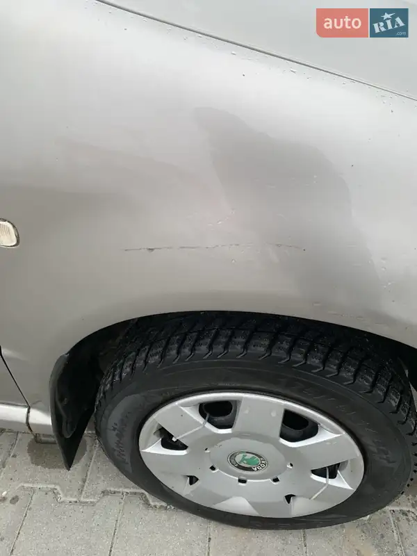 Седан Skoda Fabia 2007 в 
