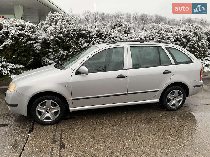 Универсал Skoda Fabia 2002 в 