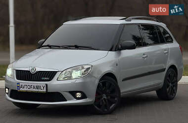 Універсал Skoda Fabia 2010 в Дніпрі