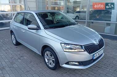 Хэтчбек Skoda Fabia 2020 в Киеве