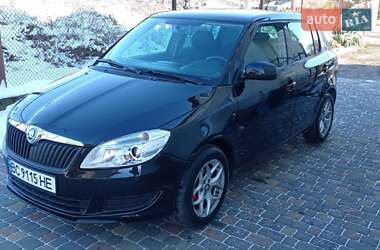 Хэтчбек Skoda Fabia 2011 в Львове