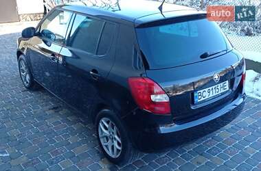 Хэтчбек Skoda Fabia 2011 в Львове