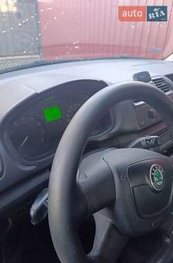Хэтчбек Skoda Fabia 2012 в 