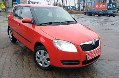 Хетчбек Skoda Fabia 2009 в Сумах