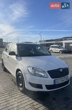 Хетчбек Skoda Fabia 2012 в Виноградові