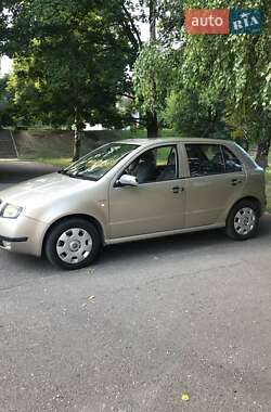 Хэтчбек Skoda Fabia 2004 в 