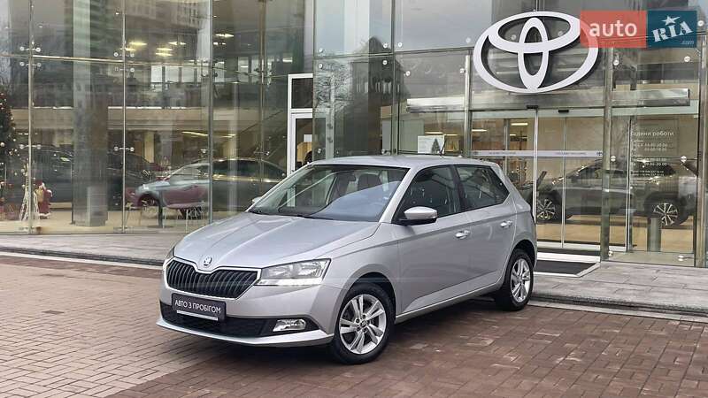 Хэтчбек Skoda Fabia 2020 в Киеве