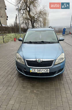 Універсал Skoda Fabia 2011 в Чернівцях