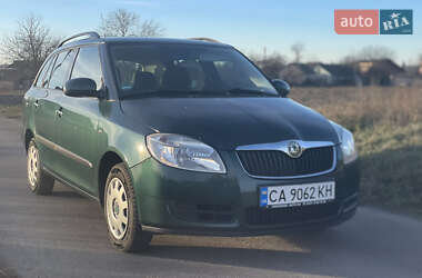 Універсал Skoda Fabia 2008 в Корсунь-Шевченківському