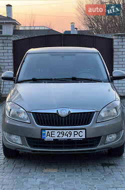 Хетчбек Skoda Fabia 2010 в Дніпрі