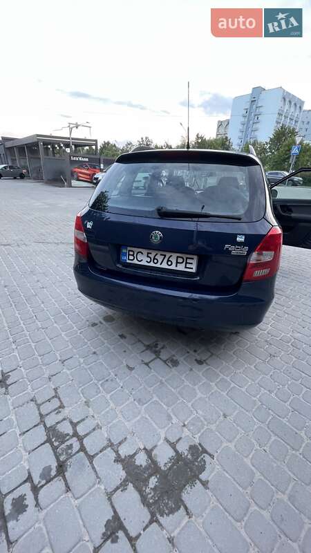 Хэтчбек Skoda Fabia 2010 в Львове