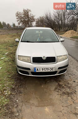 Хэтчбек Skoda Fabia 2004 в Киеве