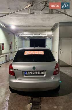 Хетчбек Skoda Fabia 2011 в Кам'янець-Подільському