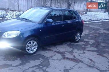 Хэтчбек Skoda Fabia 2010 в Харькове