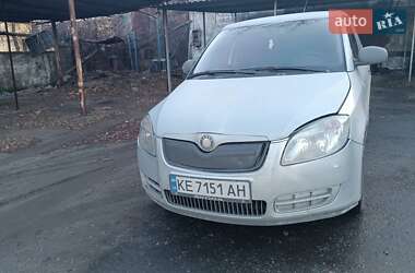 Хетчбек Skoda Fabia 2008 в Дніпрі