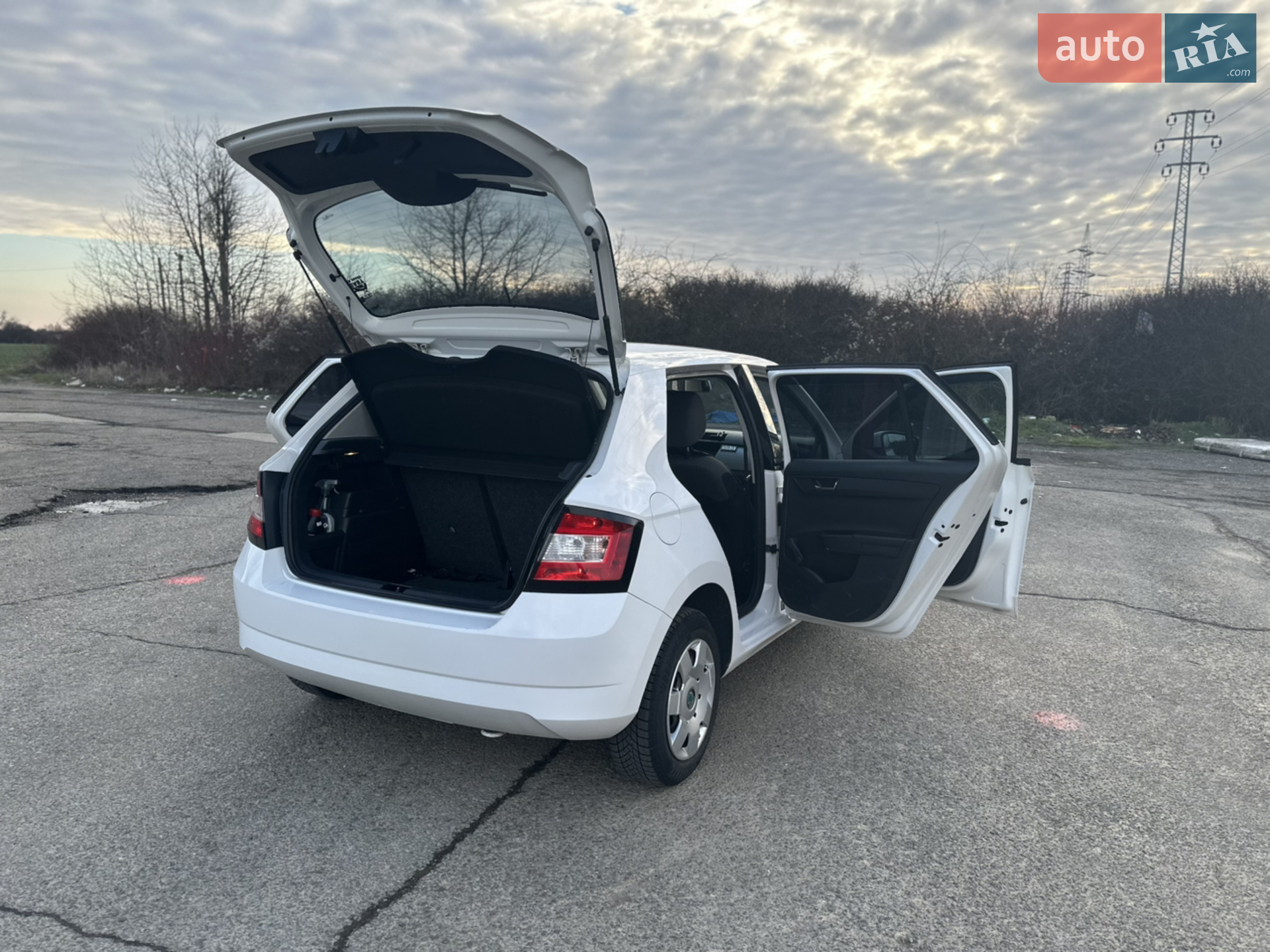 2014 Skoda Fabia - мініатюра 18