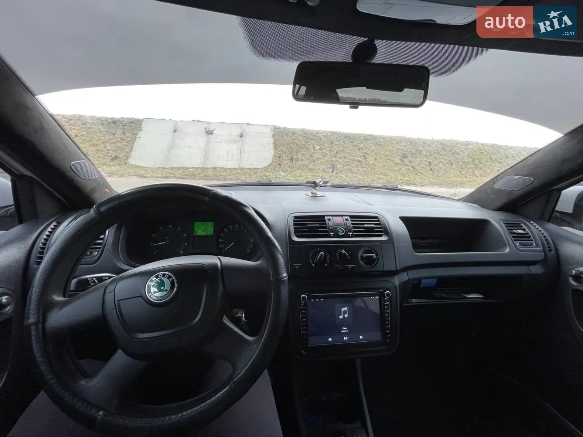 2011 Skoda Fabia - мініатюра 7