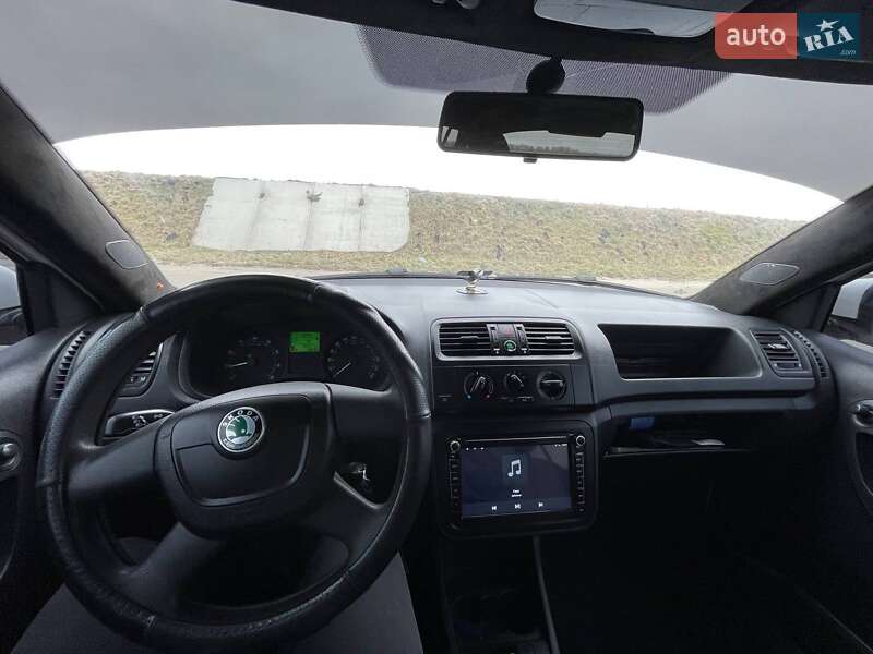 Хетчбек Skoda Fabia 2011 в Києві фото 7 Хетчбек Skoda Fabia 2011 в Києві