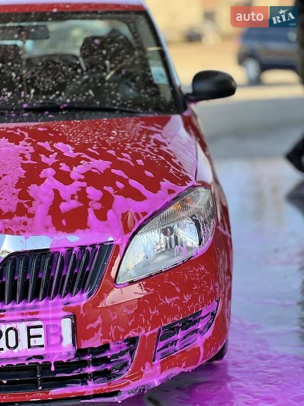 Хэтчбек Skoda Fabia 2012 в Коломые
