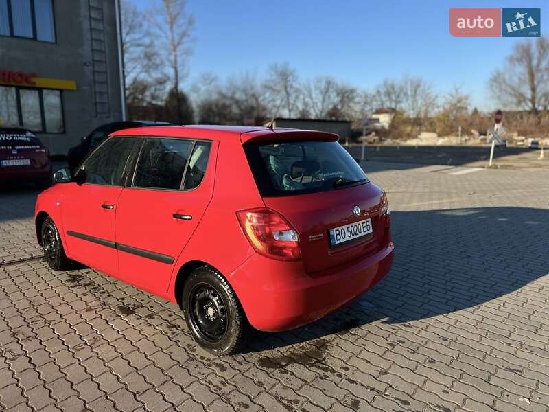 Хэтчбек Skoda Fabia 2012 в Коломые