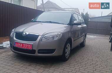 Універсал Skoda Fabia 2008 в Нововолинську