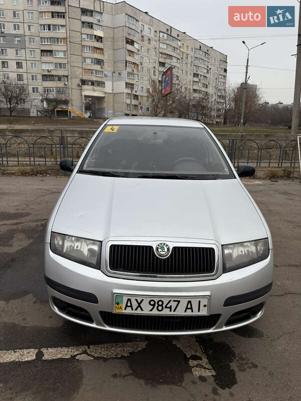 Седан Skoda Fabia 2006 в Харкові