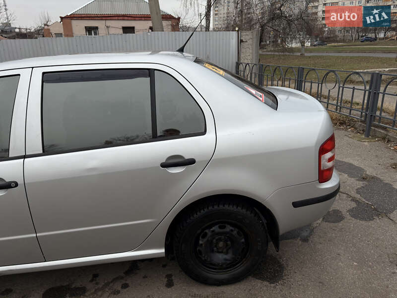 Седан Skoda Fabia 2006 в Харкові