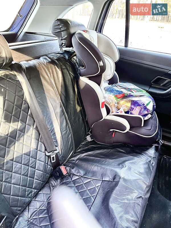 Хэтчбек Skoda Fabia 2014 в Маневичах