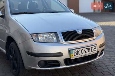 Универсал Skoda Fabia 2006 в Ровно