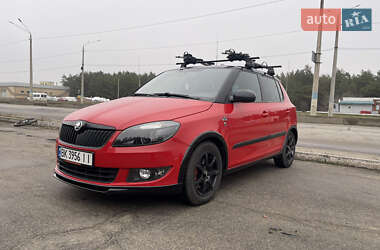 Хетчбек Skoda Fabia 2013 в  фото 3 Хетчбек Skoda Fabia 2013 в