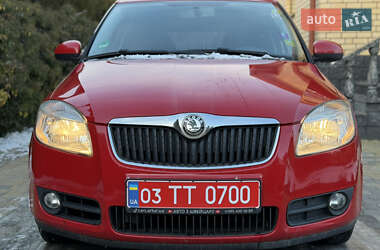 Універсал Skoda Fabia 2009 в Луцьку