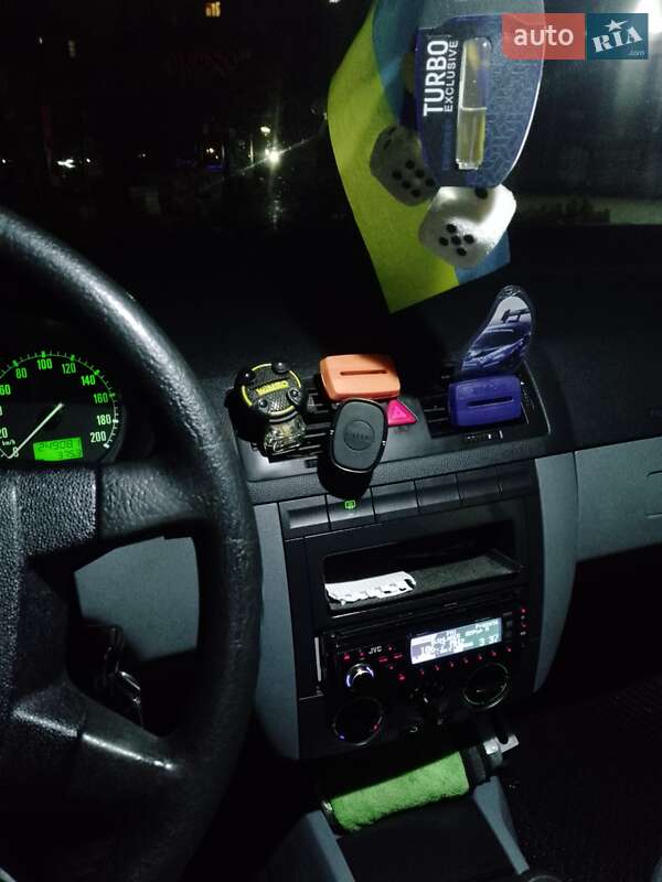 Універсал Skoda Fabia 2002 в Кропивницькому