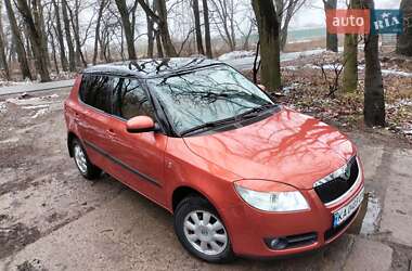 Хетчбек Skoda Fabia 2008 в Києві