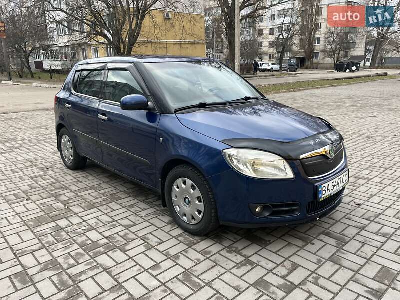 Хэтчбек Skoda Fabia 2007 в Кропивницком