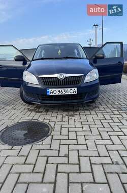Хэтчбек Skoda Fabia 2010 в 