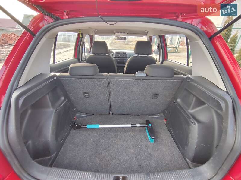 Хэтчбек Skoda Fabia 2013 в Луцке