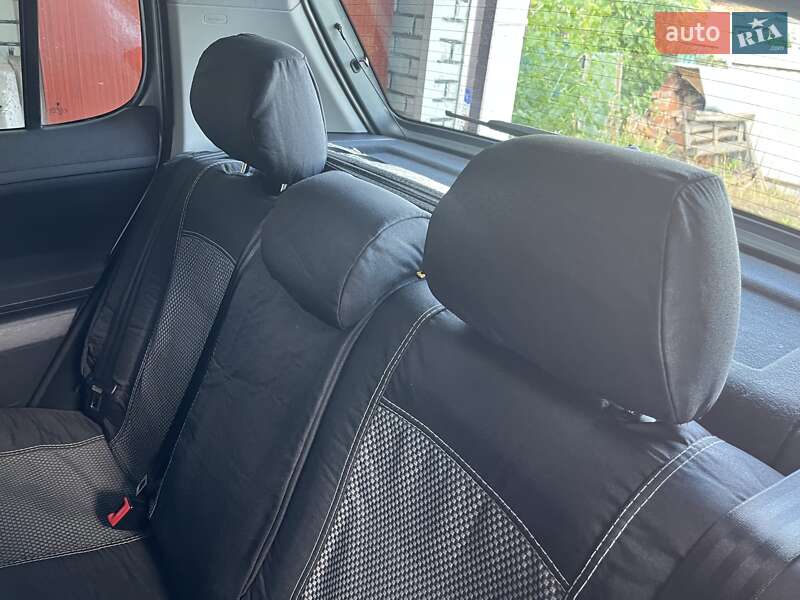 Хэтчбек Skoda Fabia 2008 в Золочеве