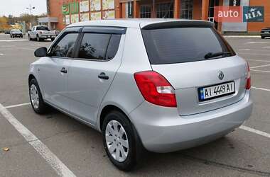 Хэтчбек Skoda Fabia 2013 в 