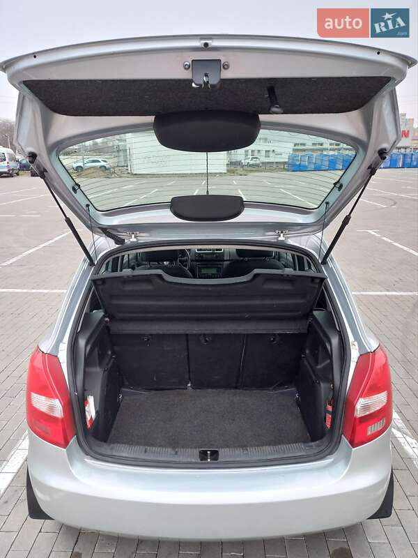 Хетчбек Skoda Fabia 2010 в Львові